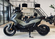 Honda Scooter NC 750 X-ADV| 54PK|Automaat| A rijbewijs| Leovince| Urban Drab| LED verlichting| ABS| Special design| Full option|