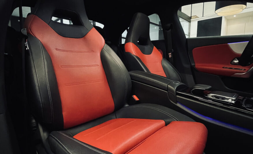 Mercedes-Benz CLA-klasse 220 Premium Plus| AMG Pakket| Automaat| Panoramadak| Achteruitrijcamera| Navigatie| Leder| VOL|