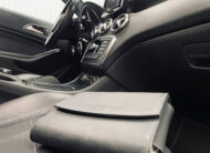 Mercedes-Benz A-klasse 200 CDI Ambition| Automaat| Panoramadak| Parkeercamera| Navigatie|Dodehoekassistent| Black edn| VOL|