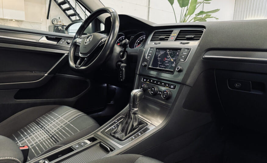 Volkswagen Golf 1.4 TSI Lounge| DSG automaat| Panoramadak| Navigatie| Cruise control| Parkeersensoren| Stoelverwarming| VOL|