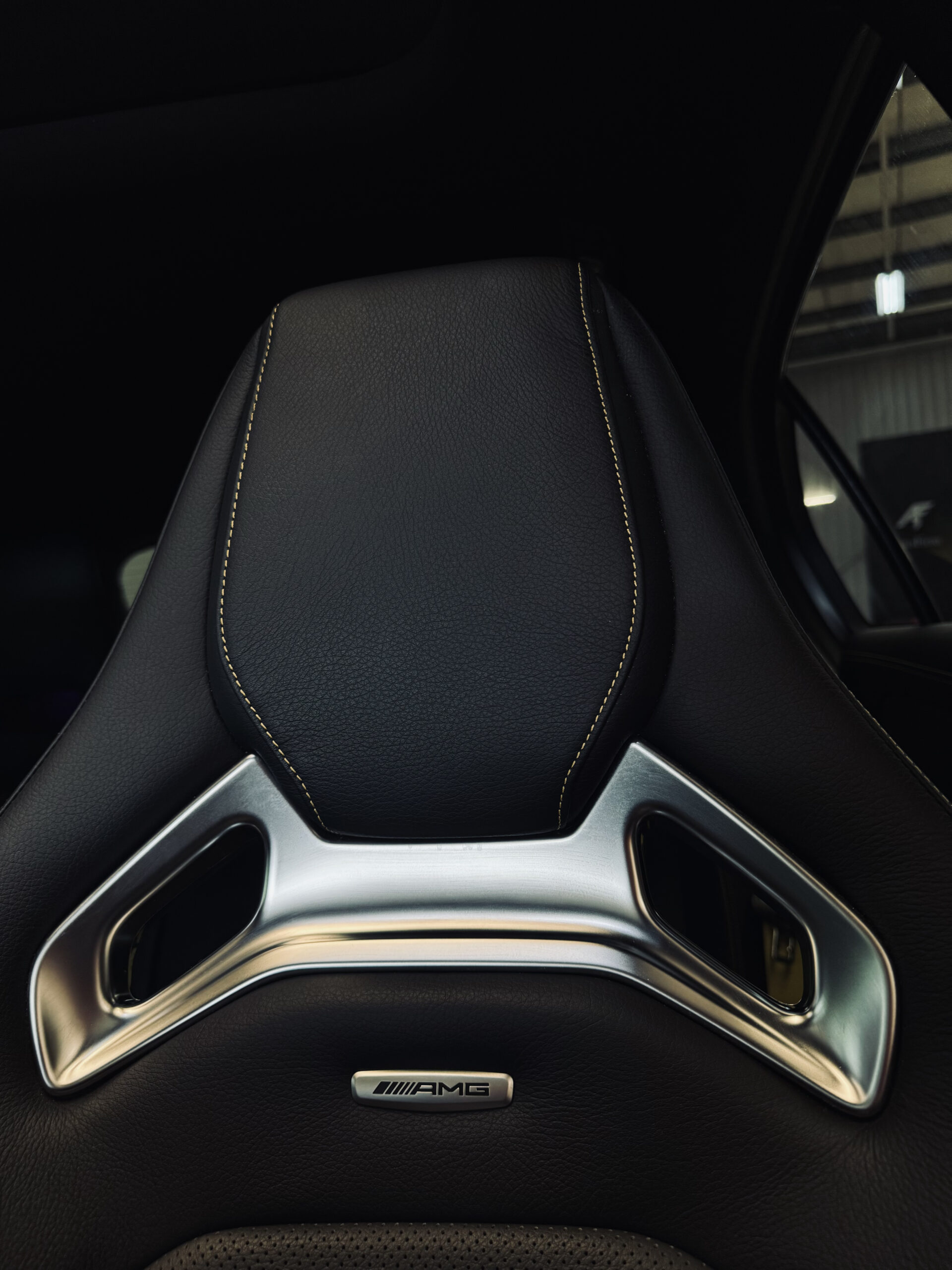 Mercedes-Benz A-klasse AMG 45 S 4MATIC+ | Yellow Edition |Panoramadak |Sfeerverlichting | Kuipstoelen| 421PK |