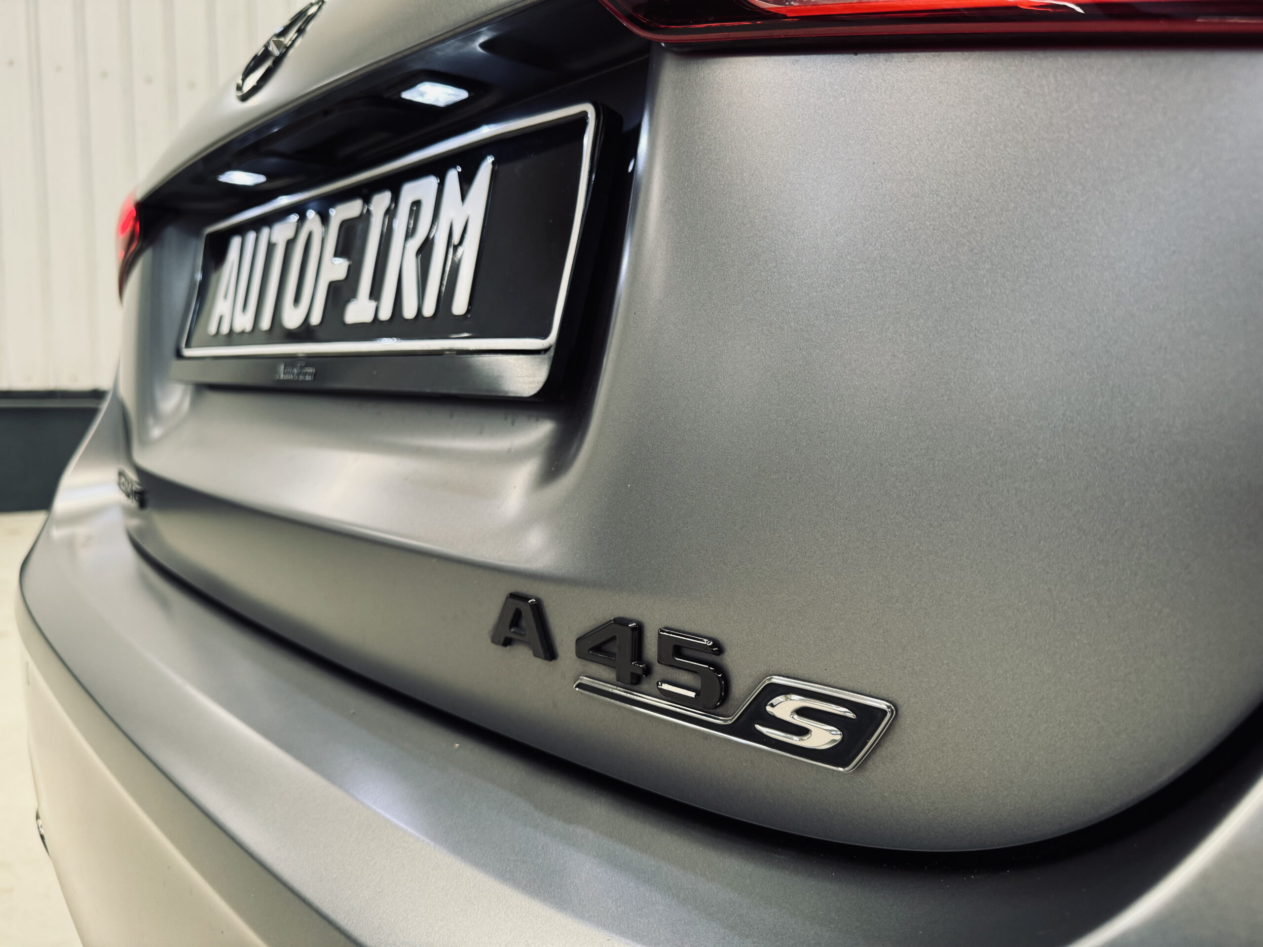 Mercedes-Benz A-klasse AMG 45 S 4MATIC+ | Yellow Edition |Panoramadak |Sfeerverlichting | Kuipstoelen| 421PK |