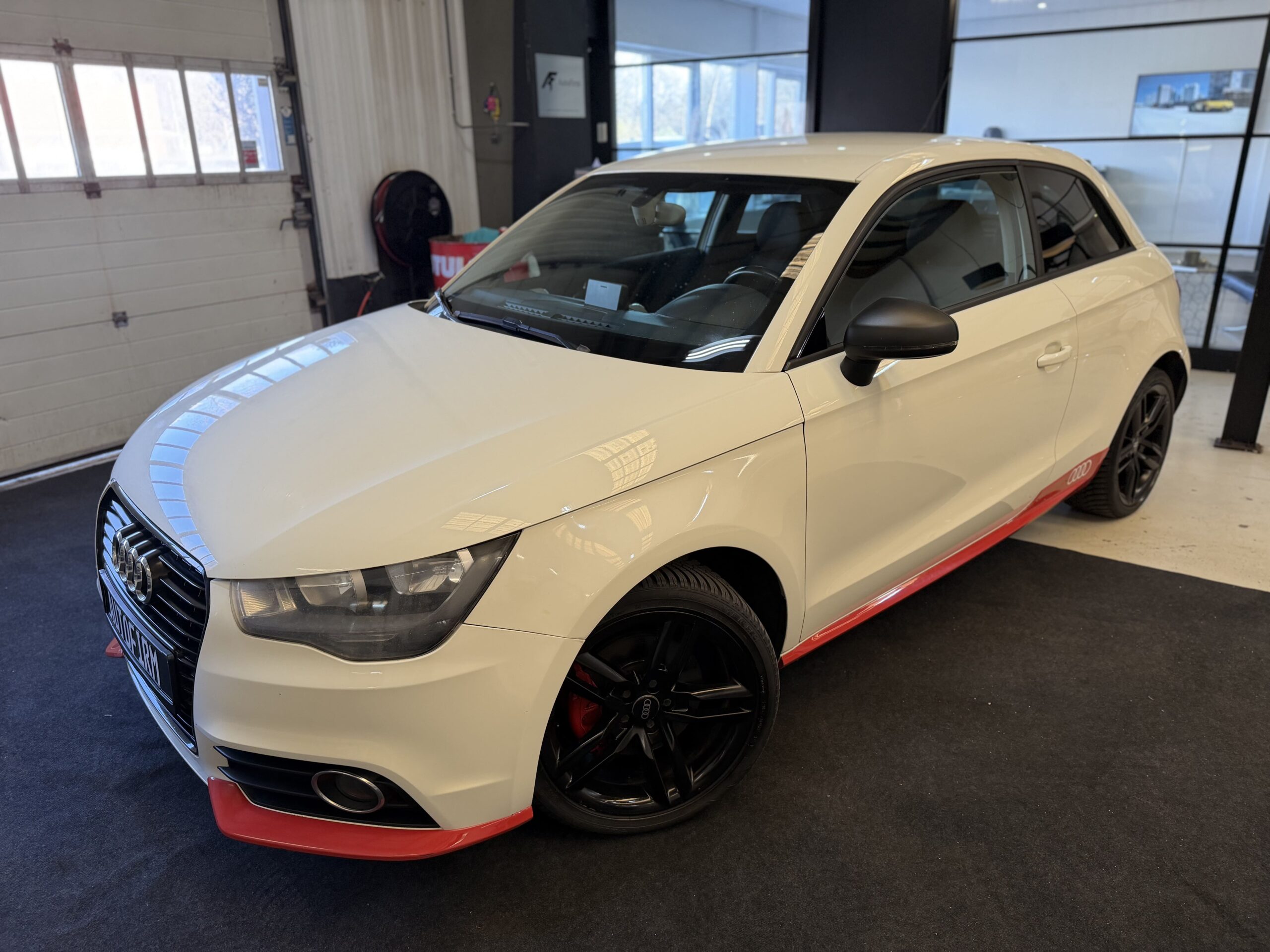 Audi A1 1.4 TFSI Automaat 122 PK Dealer onderhouden Sport Edition Stoelverwarming Parkeersesoren