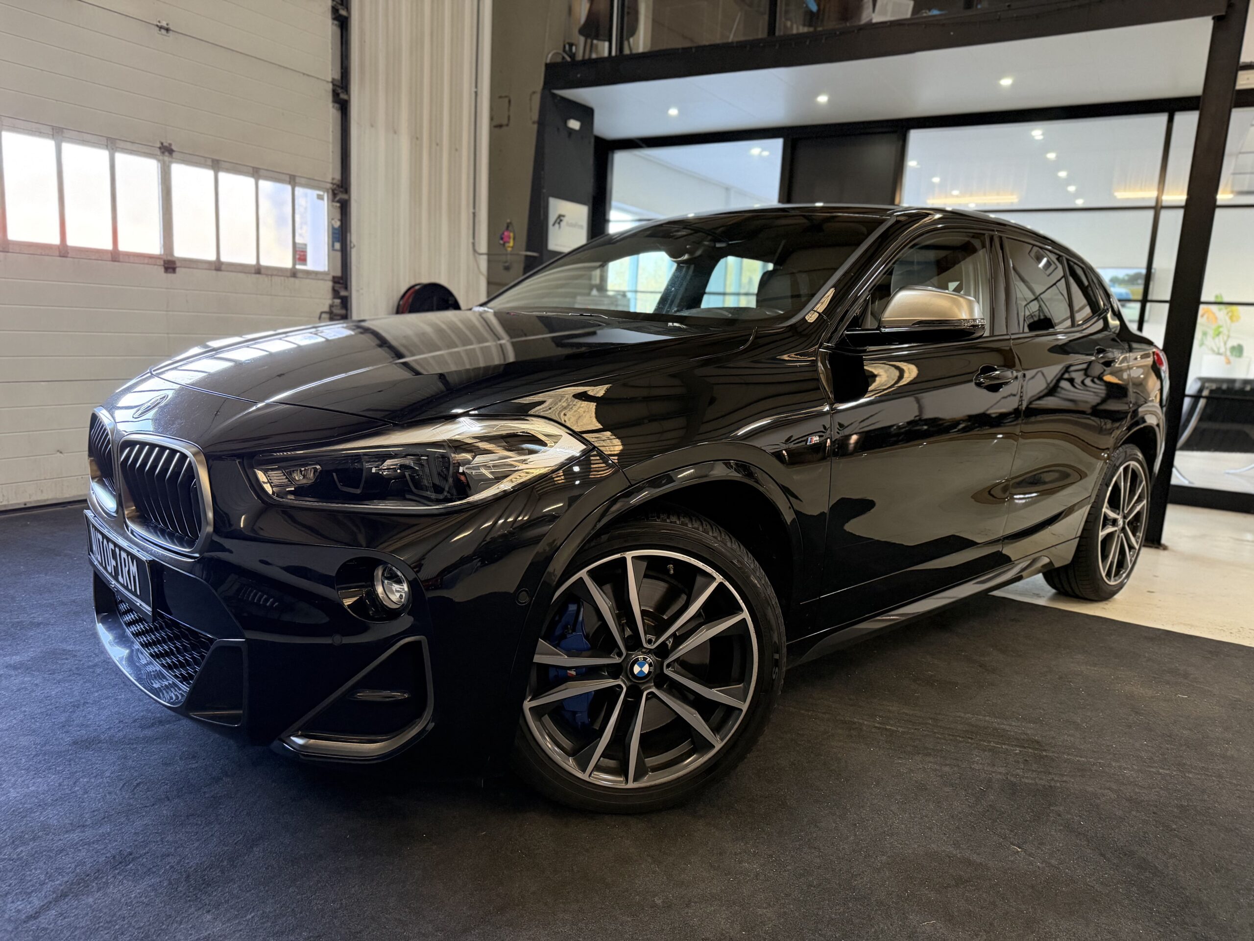 BMW X2 M35i 306 PK Steptronic automaat Navigatie Trekhaak LED verlichting VOL lederen bekleding Sport