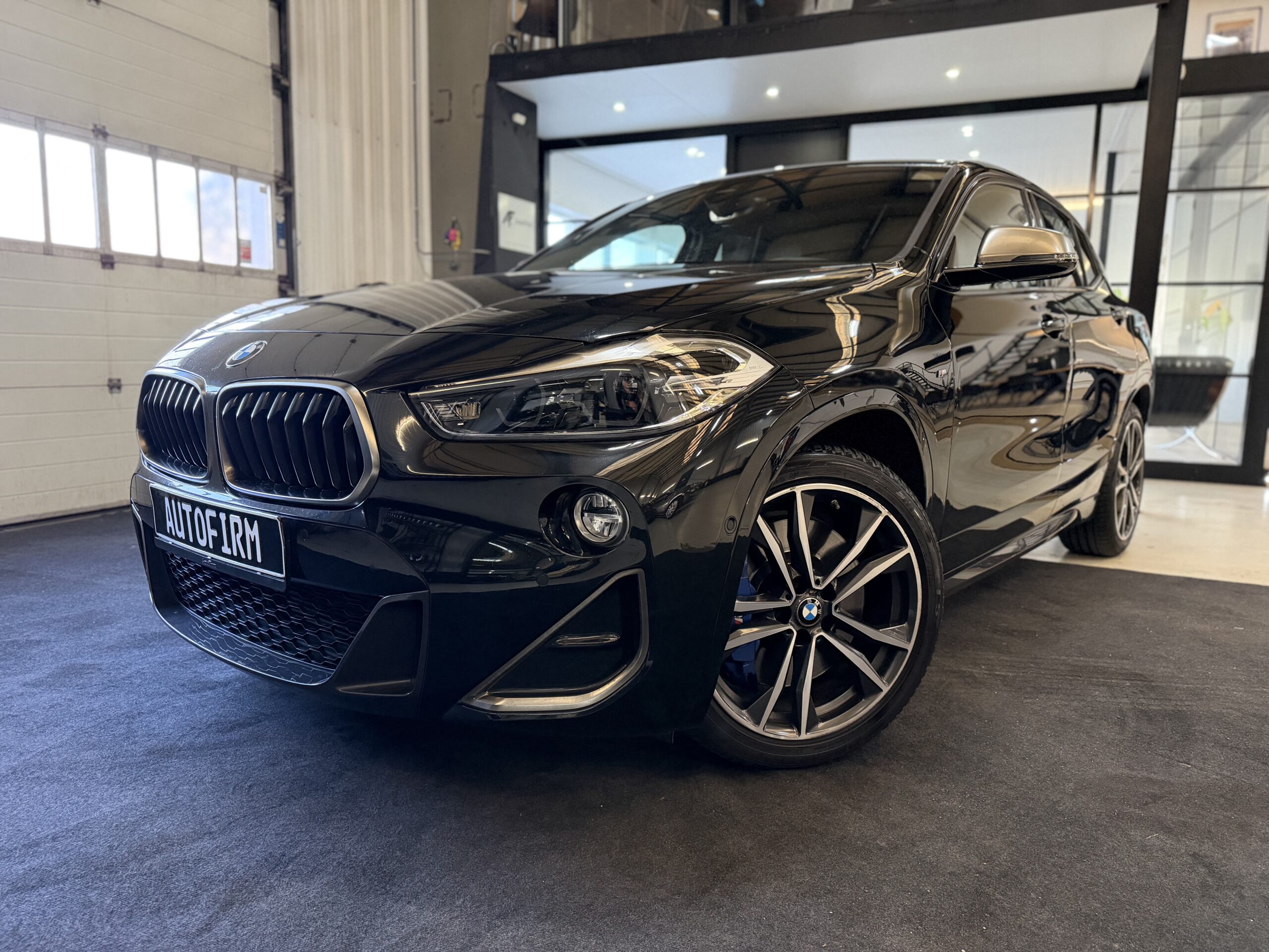 BMW X2 M35i 306 PK Steptronic automaat Navigatie Trekhaak LED verlichting VOL lederen bekleding Sport