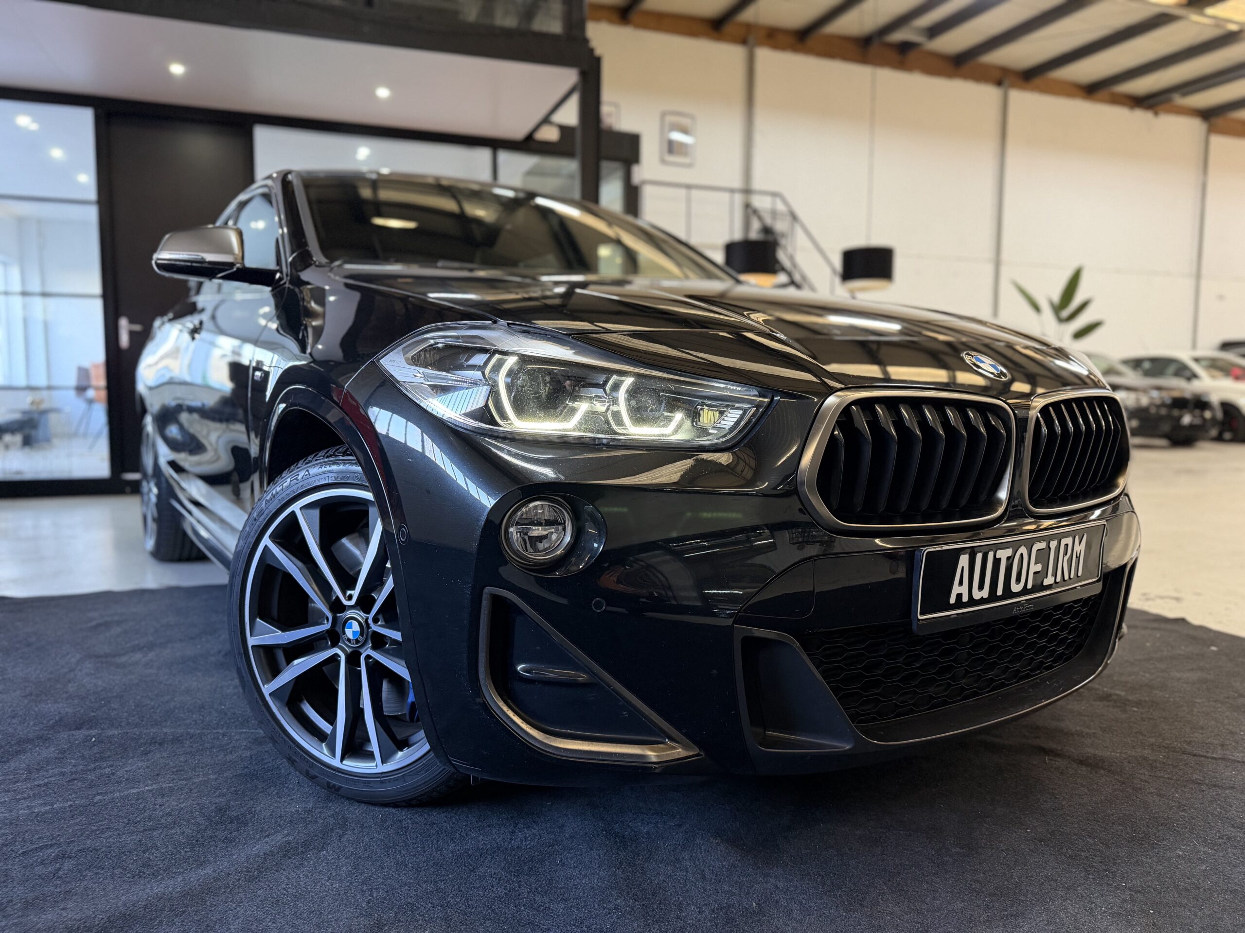 BMW X2 M35i 306 PK Steptronic automaat Navigatie Trekhaak LED verlichting VOL lederen bekleding Sport