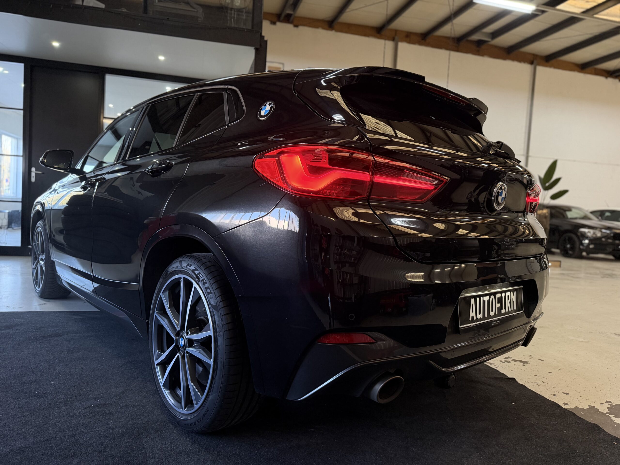 BMW X2 M35i 306 PK Steptronic automaat Navigatie Trekhaak LED verlichting VOL lederen bekleding Sport