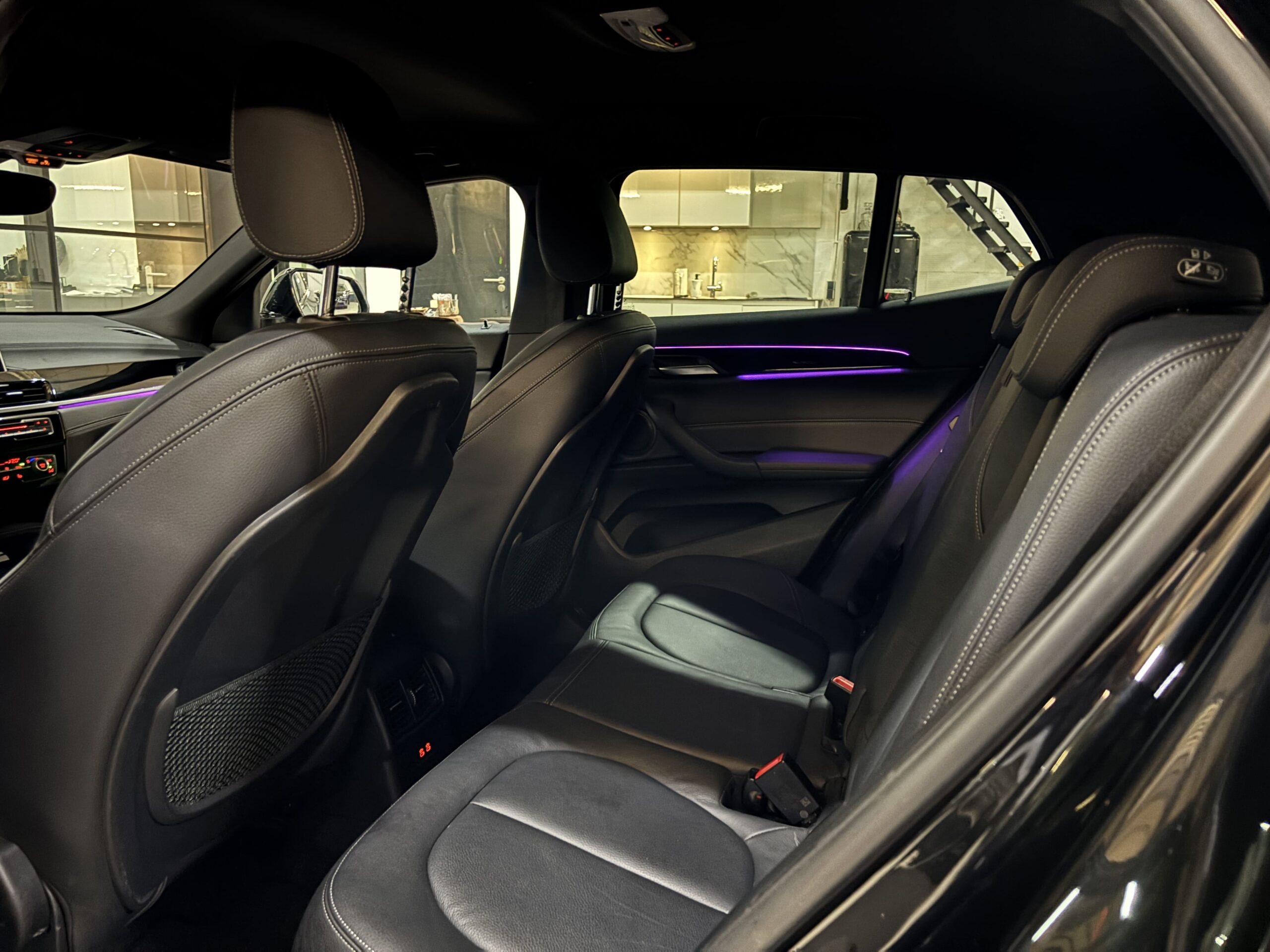 BMW X2 M35i 306 PK Steptronic automaat Navigatie Trekhaak LED verlichting VOL lederen bekleding Sport