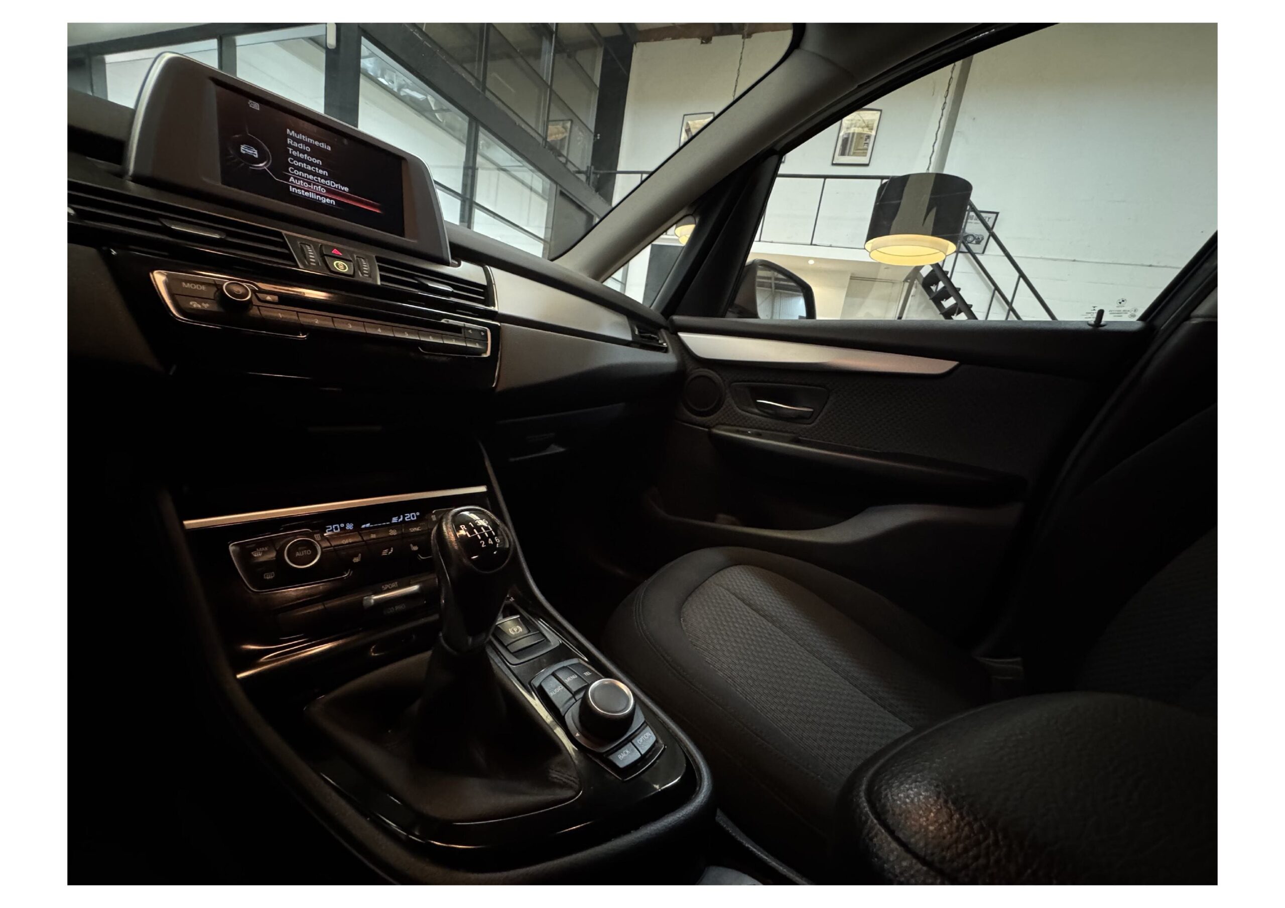 BMW 2-serie Active Tourer 218i Dealer onderhouden Garantie Stoelverwarming Bluetooth audi voorbereiding Metallic Black roof rails